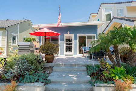 513 13th St Huntington Beach, CA 92648