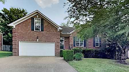 1640 Glenridge Dr Nashville, TN 37221