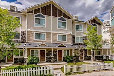 110 Skyview Ranch Gardens NE Calgary, AB T3N 0G2