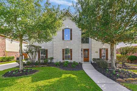 2438 Piney Point Dr Deer Park, TX 77536