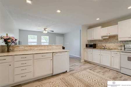 4124 Bartmann Dr Bellevue, NE 68147