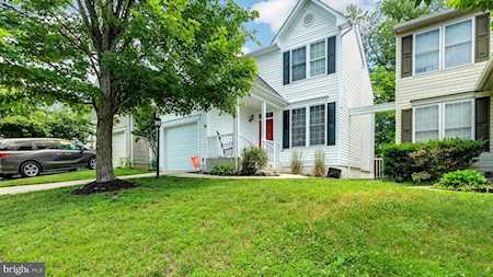 6569 Creek Run Dr Centreville, VA 20121