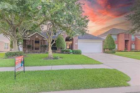 9501 Summer Sun Ln Pearland, TX 77584