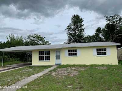 115 Lakeview Avenue Titusville, FL 32796