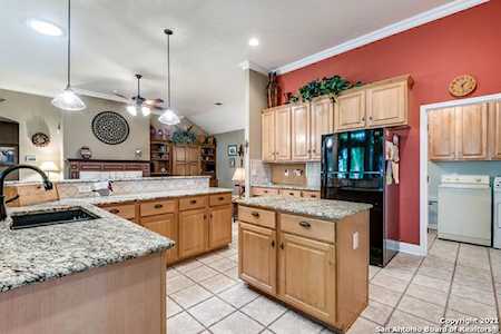 7 Ashford Glen Hollywood Pa, TX 78232