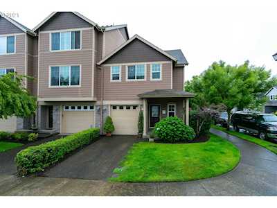 9298 SW Cascara Ln Tualatin, OR 97062