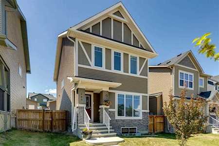 245 Sage Valley Rd NW Calgary, AB T3R 0L2