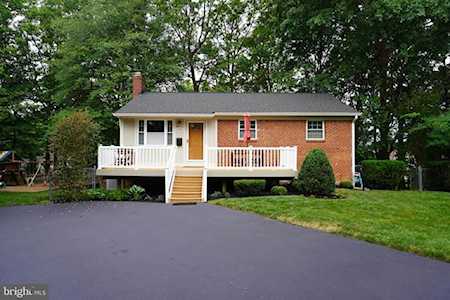 3256 Holly Hill Dr Falls Church, VA 22042