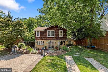 1390 Johnson St N Arlington, VA 22201
