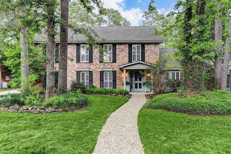 2015 Tangle Lake Dr Kingwood, TX 77339