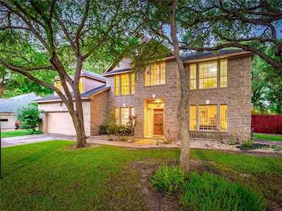 10111 Pinehurst DR Austin, TX 78747