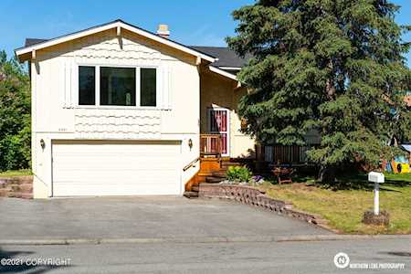 8581 Pioneer Drive Anchorage, AK 99504