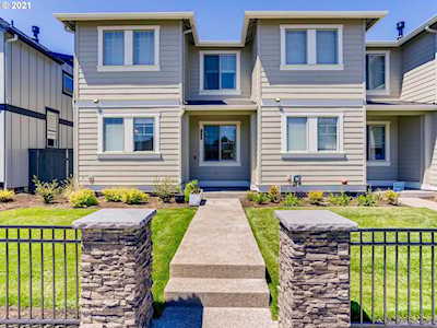 5467 SE 80th St Hillsboro, OR 97123