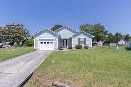 306 Benjamin Court Jacksonville, NC 28540