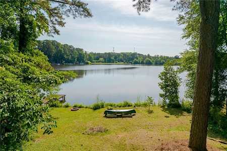 1932 Lake Lucerne Dr SW Lilburn, GA 30047