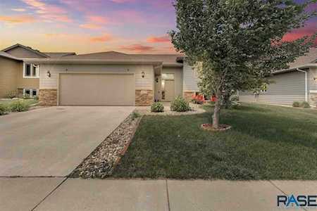 3105 S Sandlot Ave Sioux Falls, SD 57110
