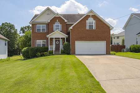 235 Briarcotes Cir La Vergne, TN 37086