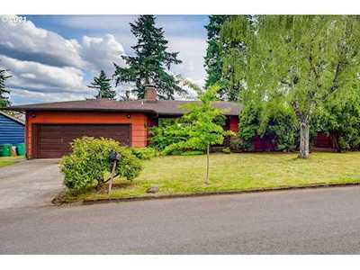 14140 SE Hawthorne Ct Portland, OR 97233