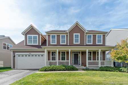 221 Loradale Rd Oswego, IL 60543