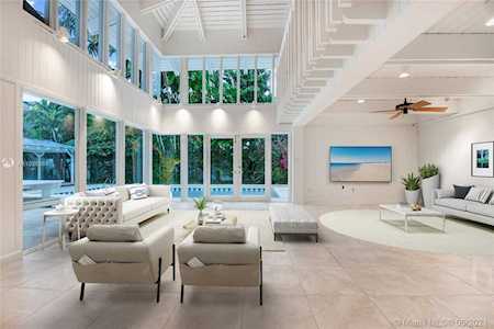 7720 SW 51st Ave Miami, FL 33143