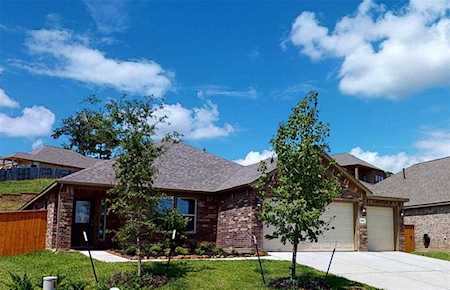 305 Nettle Tree Ct Conroe, TX 77304