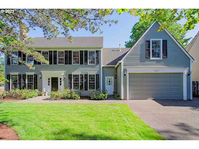 13207 Deerfield Ct Lake Oswego, OR 97035
