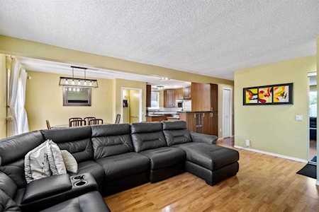 7364 Huntley Rd NE Calgary, AB T2K 4Z4