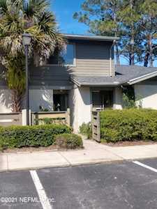 7623 Baymeadows Cir Jacksonville, FL 32256