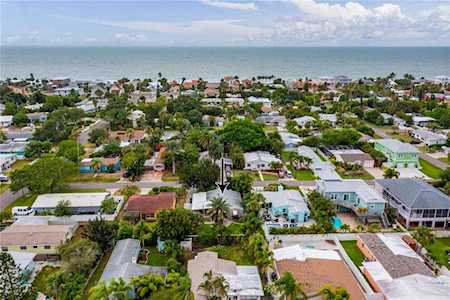 16105 3rd St E Redington Beach, FL 33708