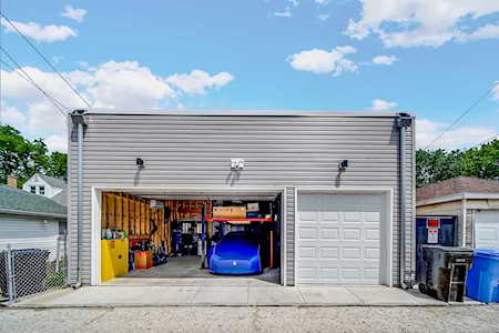 3338 N Rutherford Ave Chicago, IL 60634