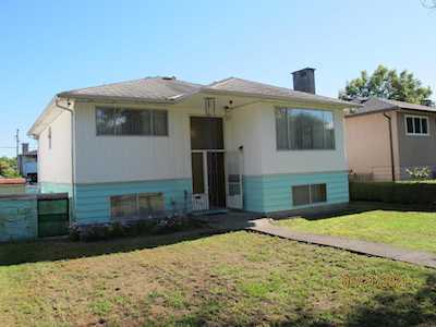 2618 Waverley Avenue Vancouver, BC V5S 1E7