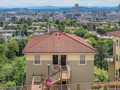 402 NW Uptown Ter #3A Portland, OR 97210