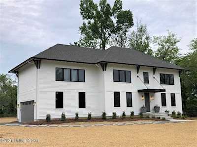 6909 Colton Rd Crestwood, KY 40014