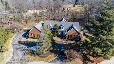 5308 Glencrest Dr Glenview, KY 40025