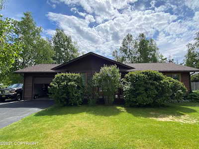 1180 E McKee Court Wasilla, AK 99654