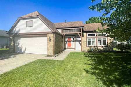 8582 Castle Farms Rd Indianapolis, IN 46256