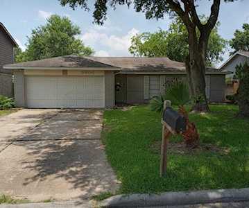 9905 Sparrow St La Porte, TX 77571