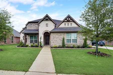 126 Fairweather Drive Burleson, TX 76028