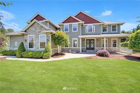 818 195th Ave E Lake Tapps, WA 98391