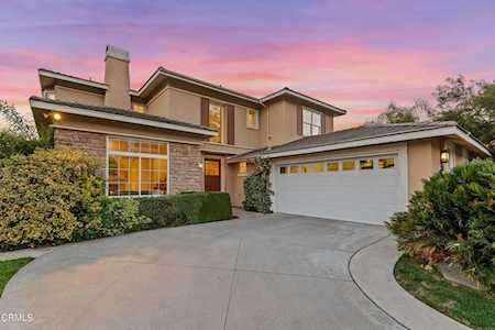 756 La Vina Ln Altadena, CA 91001