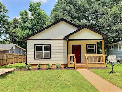 1885 Dunlap Ave East Point, GA 30344