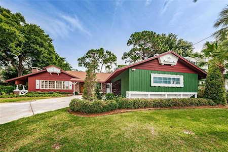 65 Inness Dr Tarpon Springs, FL 34689