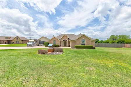 2309 E Emerald Bend Court Granbury, TX 76049