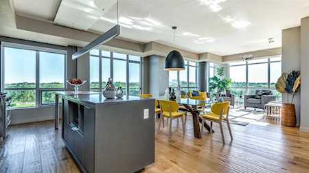 63 Inglewood Park SE #615 Calgary, AB T2G 1B7