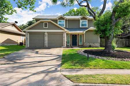 1703 Golden Pheasant DR Austin, TX 78758