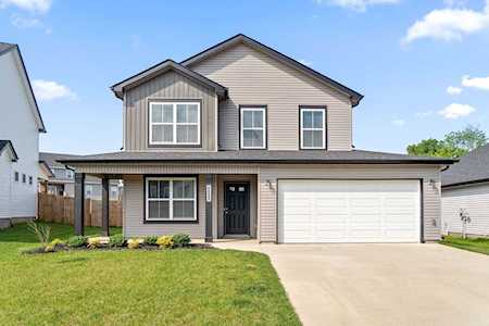 1100 Eagles View Dr Clarksville, TN 37040