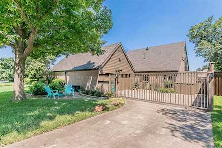 9517 Summerhill Lane Dallas, TX 75238