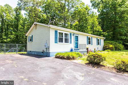 36945 Lakeland Dr Mechanicsville, MD 20659