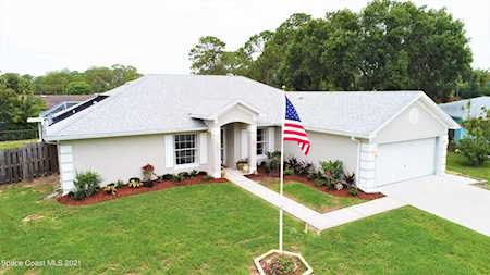 1298 NW Gustrow Avenue Palm Bay, FL 32907