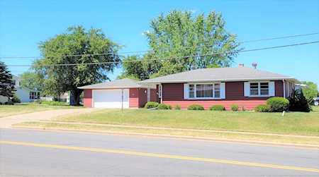 726 Leonard St N West Salem, WI 54669